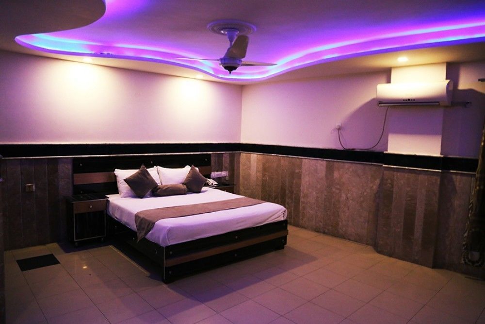Hotel Marco Polo Lahor Dış mekan fotoğraf