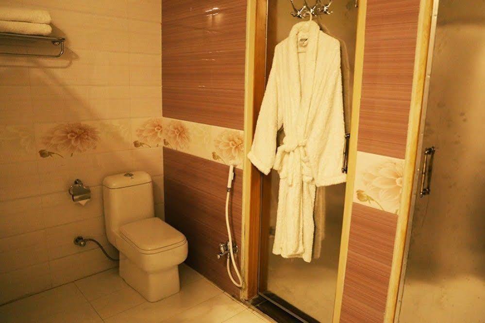 Hotel Marco Polo Lahor Dış mekan fotoğraf